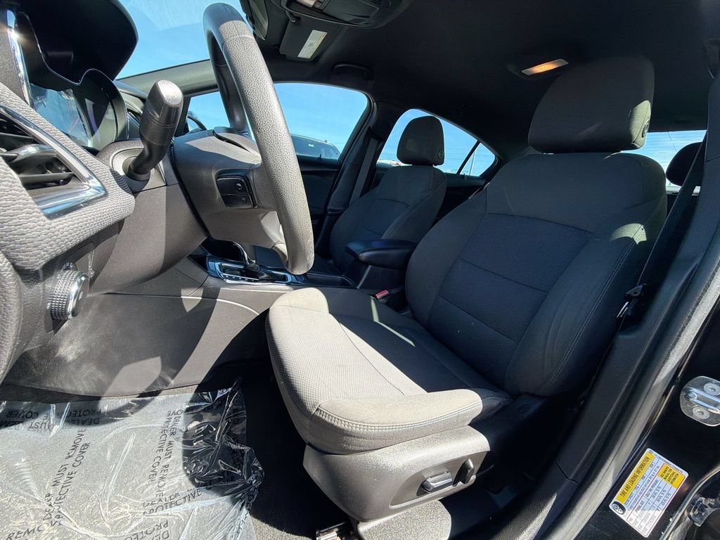 Used 2017 Chevrolet Cruze LT w/ Convenience Package FWD image 16