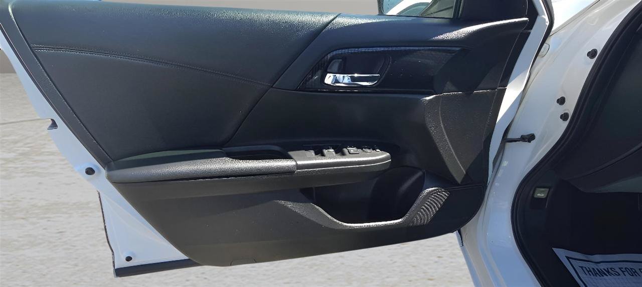 Used 2013 Honda Accord Sport image 8