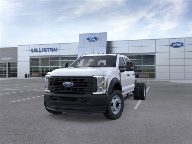 New 2026 Ford F550 4x4 Crew Cab image 2