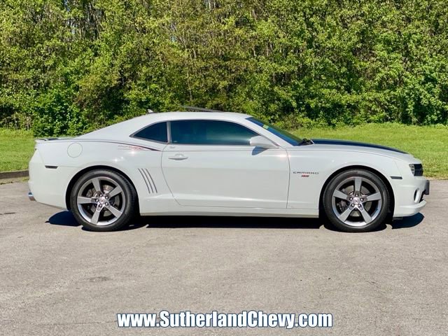 Used 2011 Chevrolet Camaro SS w/ RS Package RWD image 8