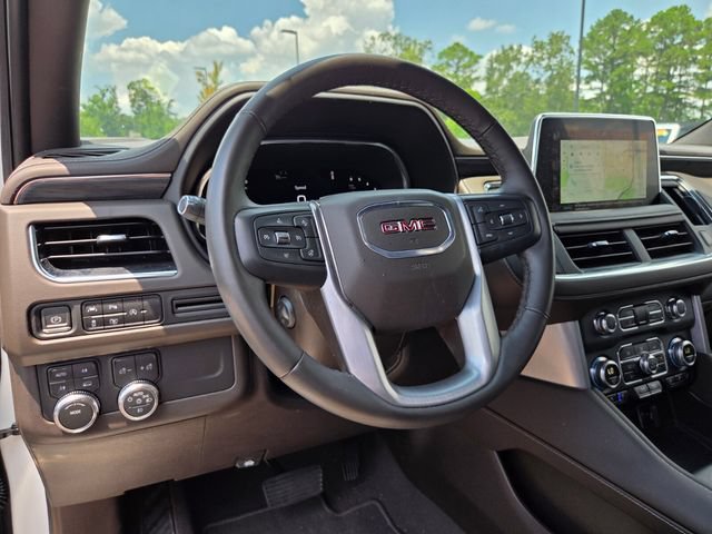 Used 2024 GMC Yukon XL SLT w/ SLT Luxury Package AWD/4WD image 10