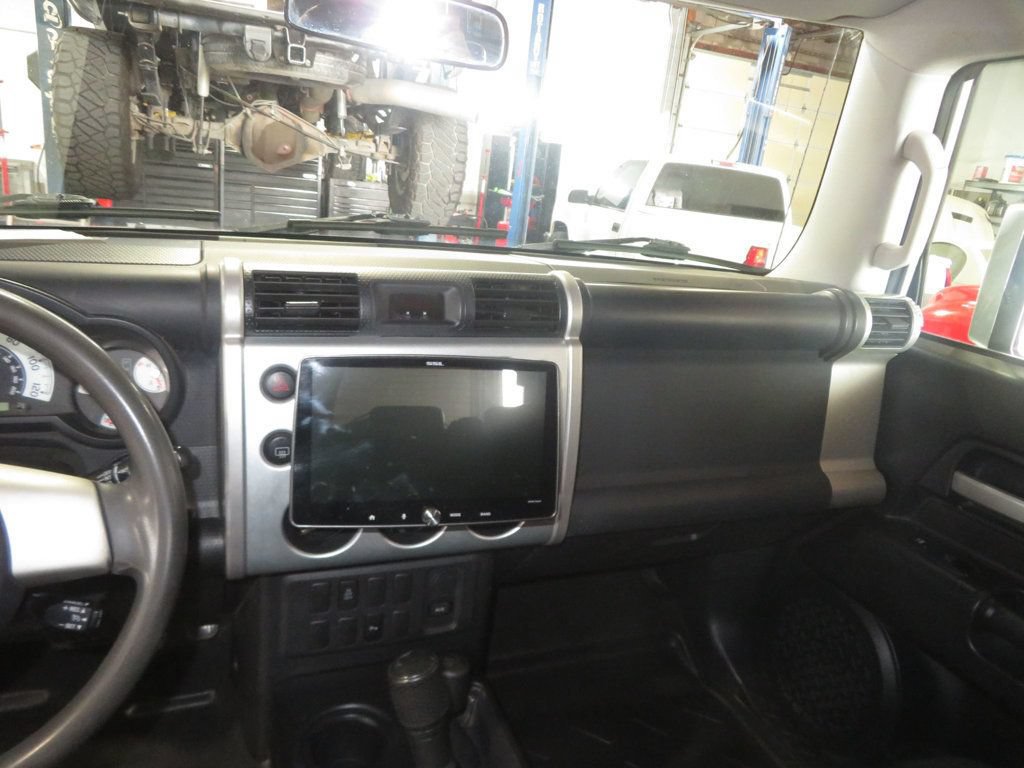 Used 2007 Toyota FJ Cruiser 4WD w/ Convenience Pkg image 33
