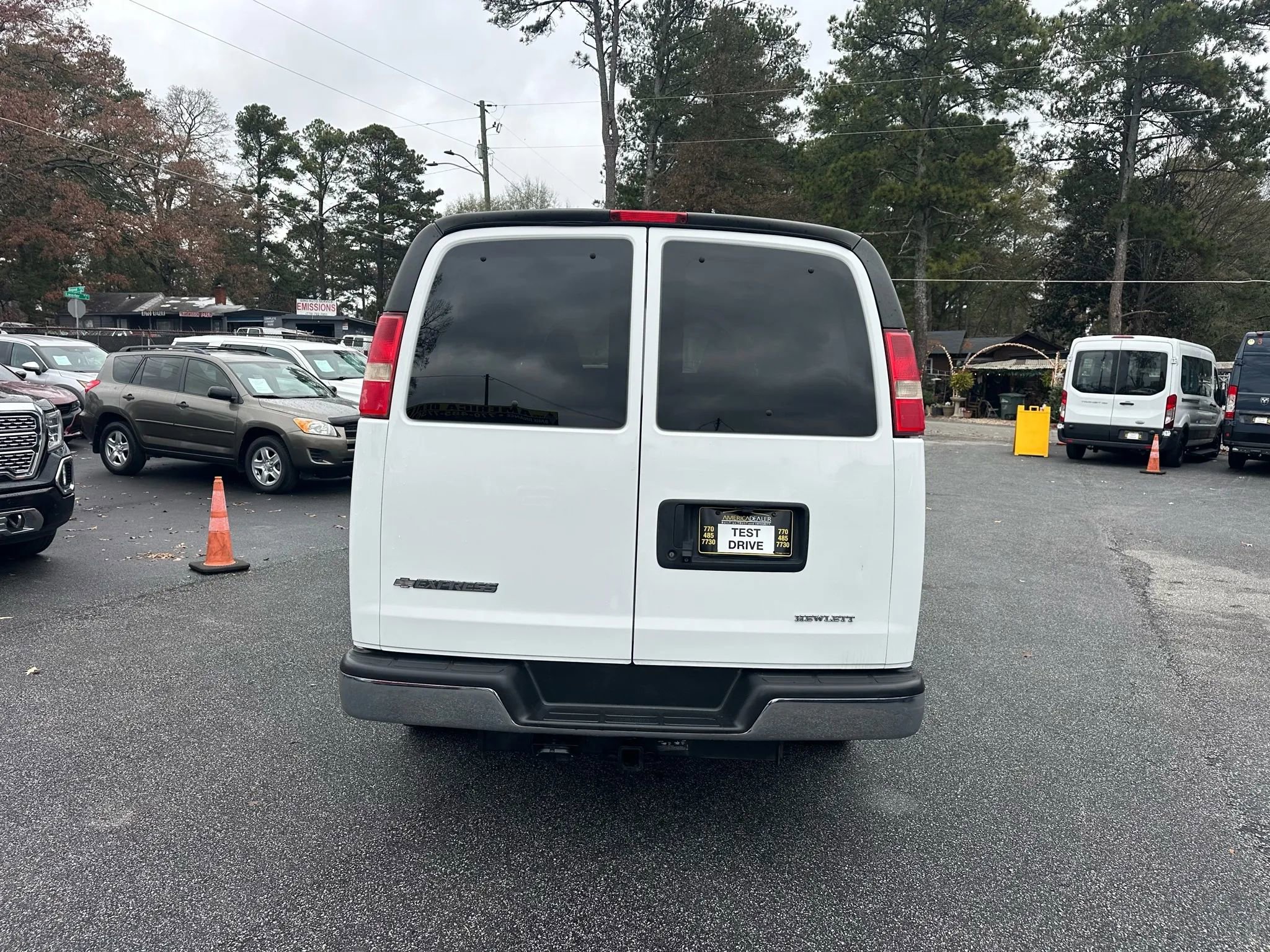 Used 2017 Chevrolet Express 2500 LS image 8