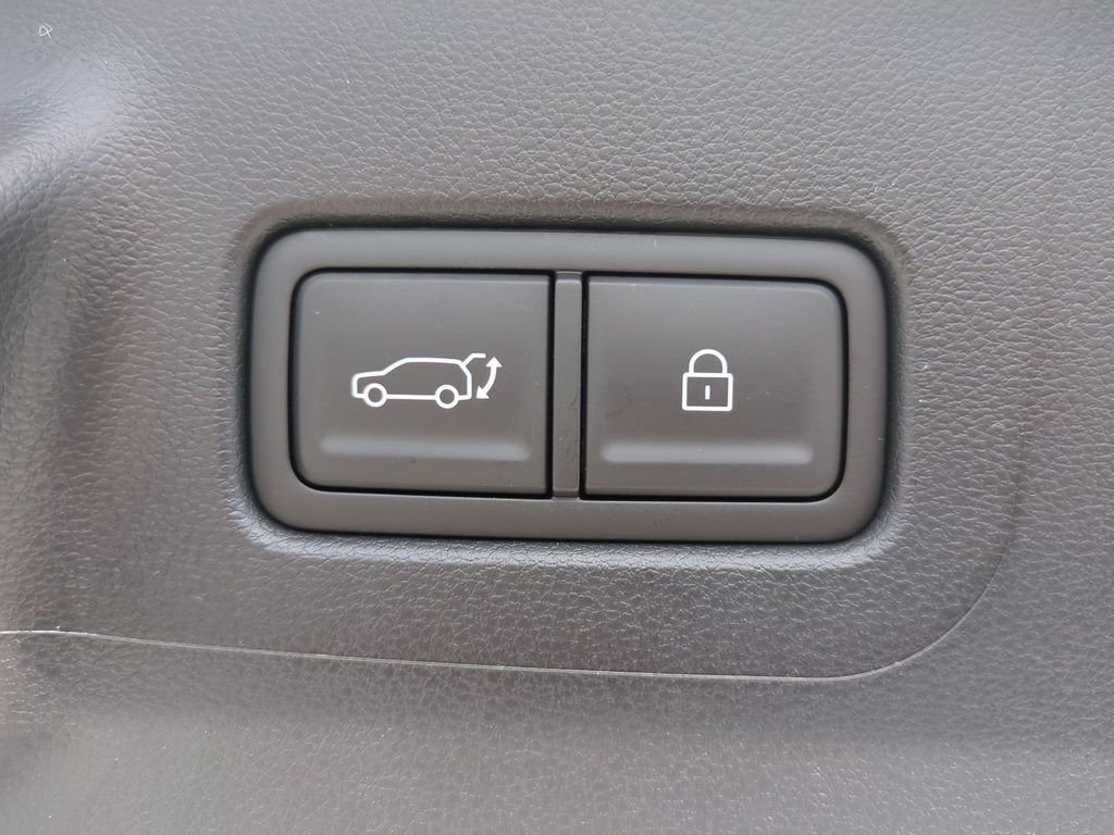 New 2026 Hyundai Santa Fe SE image 15