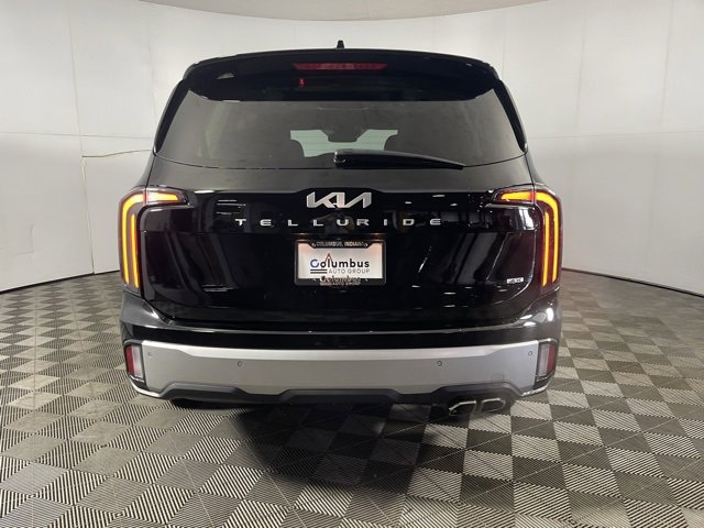 Used 2023 Kia Telluride SX image 3