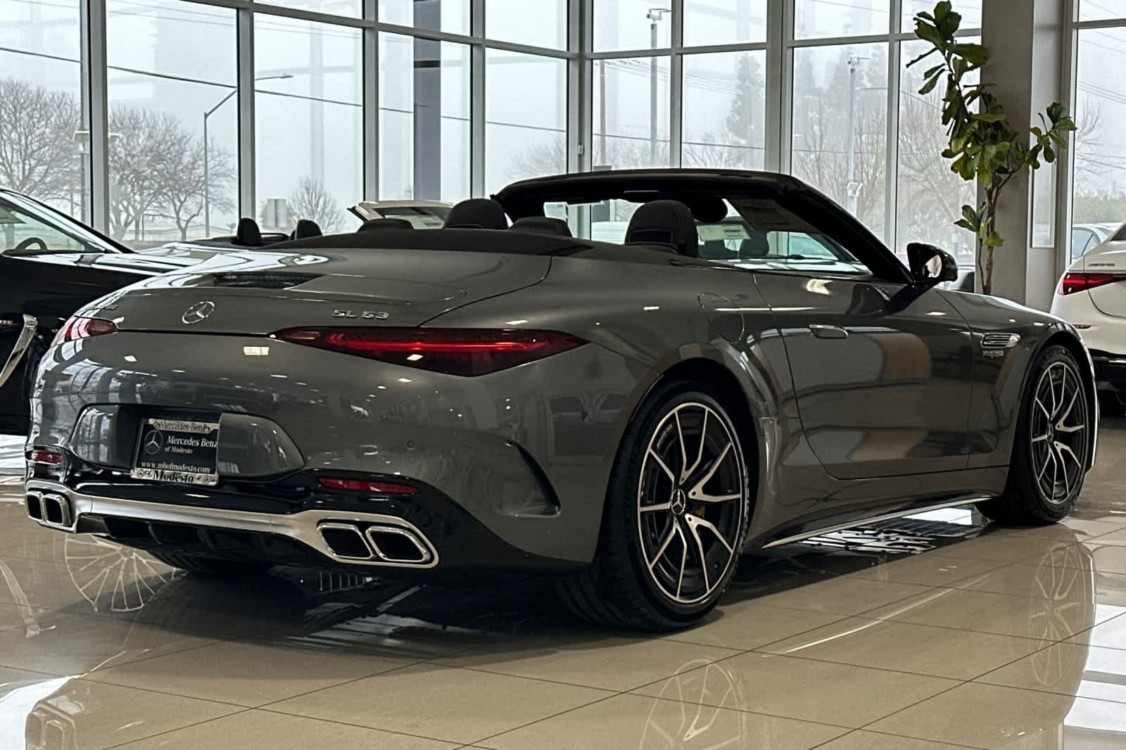 New 2026 Mercedes-Benz SL 63 AMG 4MATIC image 3