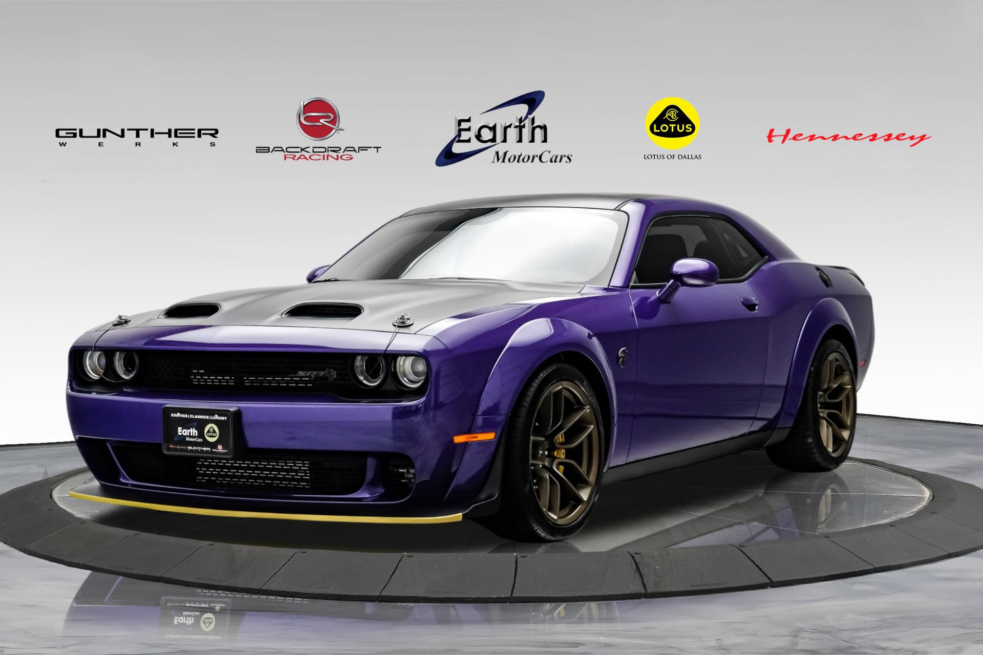 Used 2023 Dodge Challenger SRT Hellcat RWD image 1