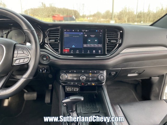 Used 2025 Dodge Durango R/T image 27