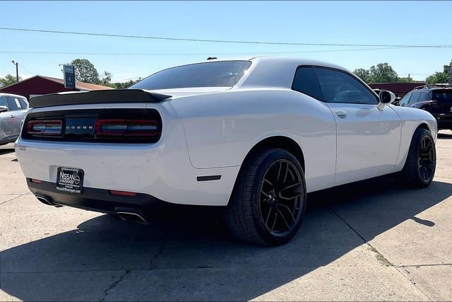 Used 2018 Dodge Challenger SXT w/ Blacktop Package RWD image 6