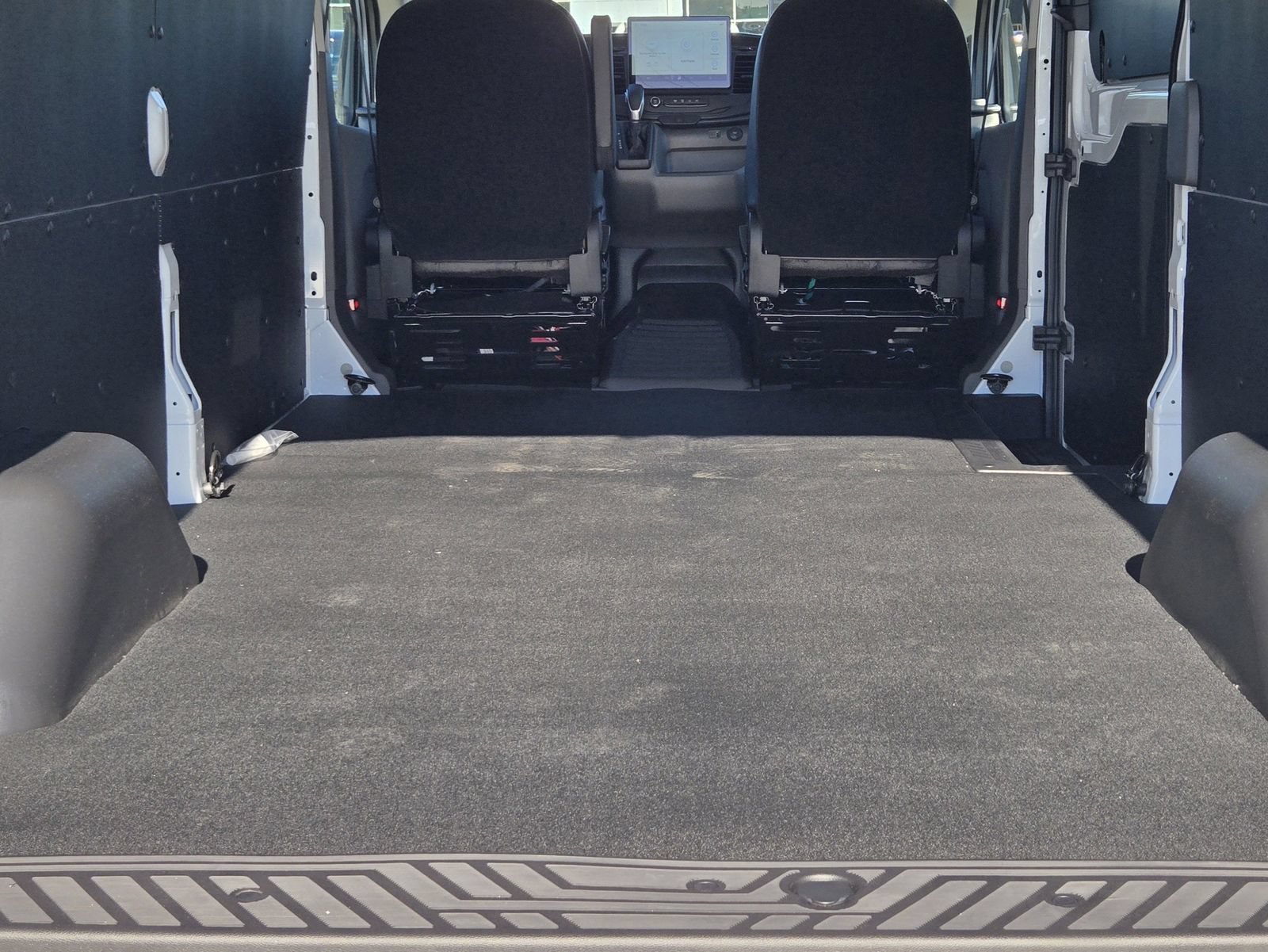 New 2026 Ford Transit 250 148 Medium Roof w/ Load Area Protection Package RWD image 28