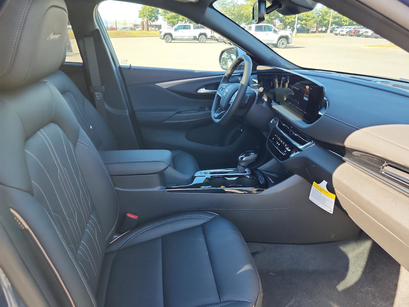 New 2026 Buick Envista Avenir image 7