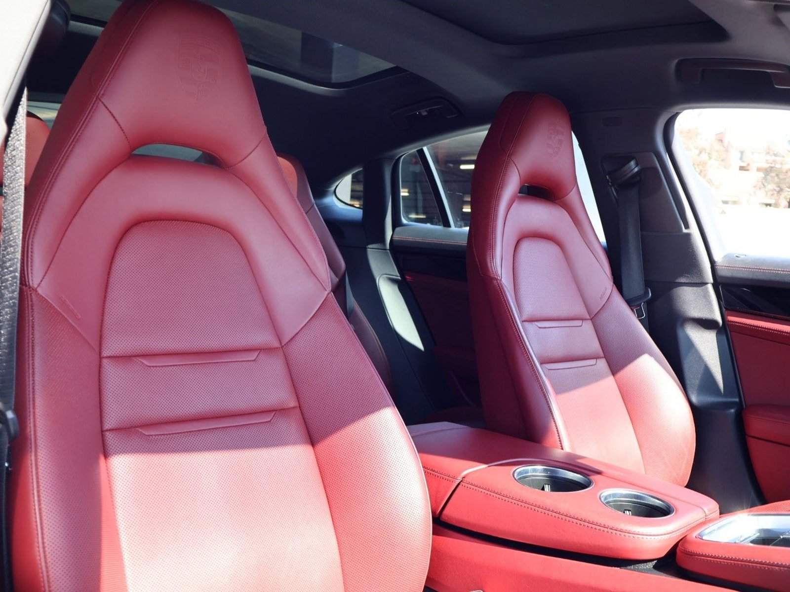 Certified 2022 Porsche Panamera 4 w/ Premium Package image 26