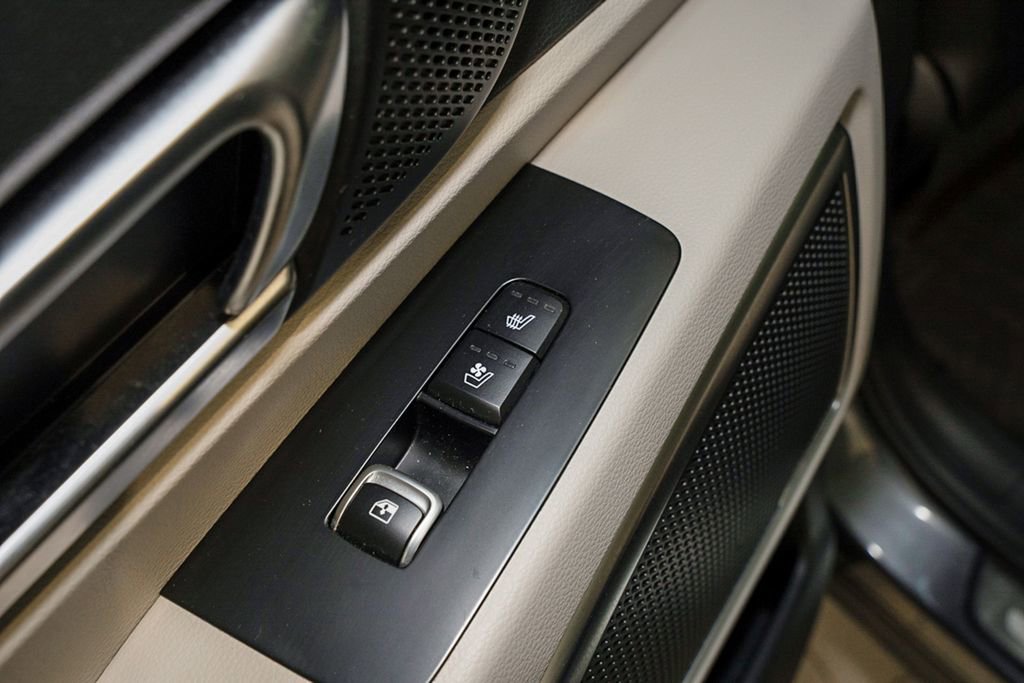 Used 2021 Kia Telluride SX w/ SX Prestige Package image 13