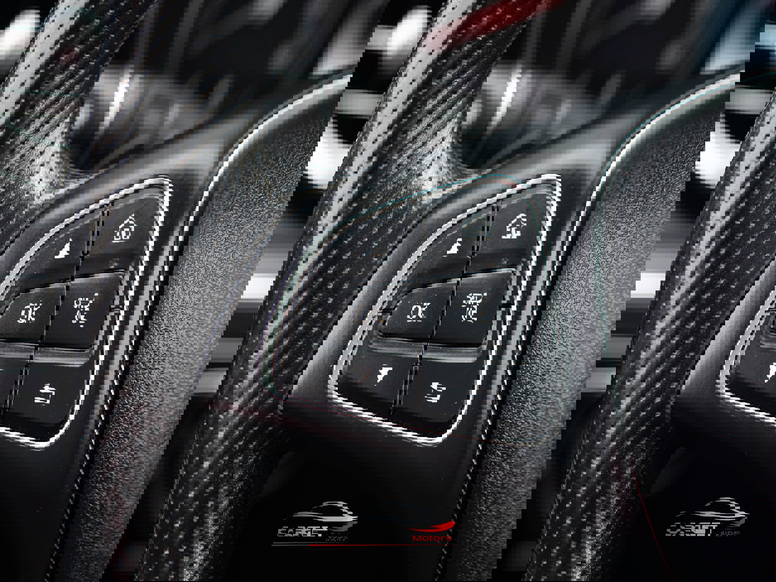 Used 2019 Mercedes-Benz GLC 300 4MATIC image 24