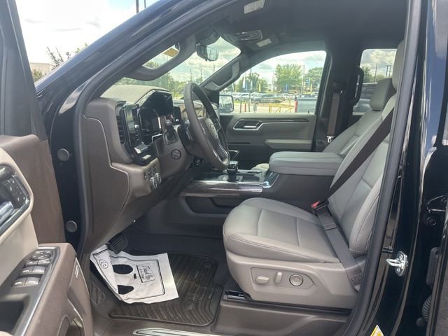 New 2025 Chevrolet Silverado 1500 LTZ w/ Technology Package image 16