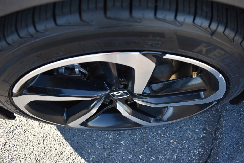 Used 2018 Honda Accord Sport image 14