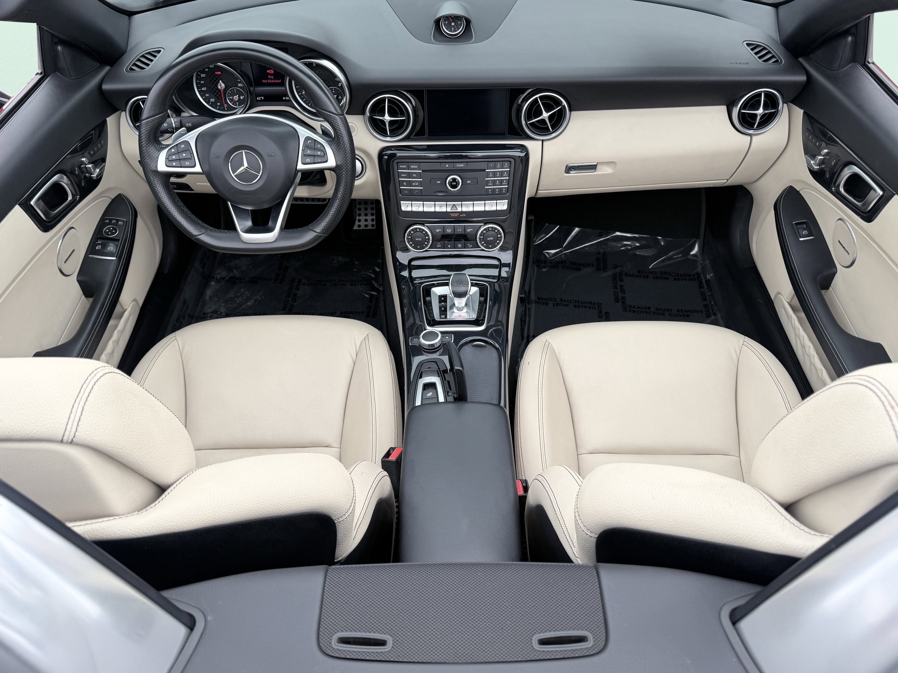 Used 2020 Mercedes-Benz SLC 300 w/ Premium Package image 2
