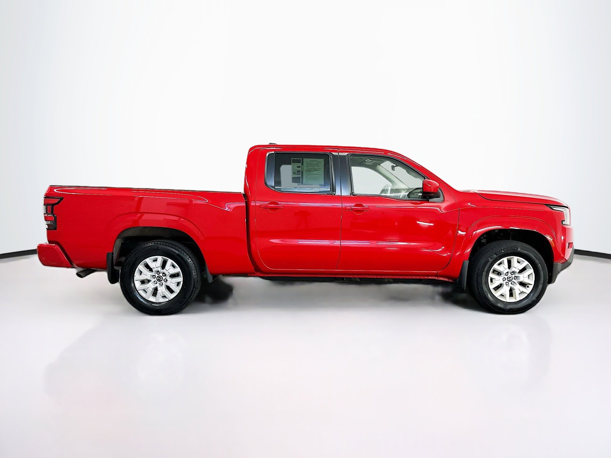 Used 2023 Nissan Frontier SV w/ Technology Package AWD/4WD image 10