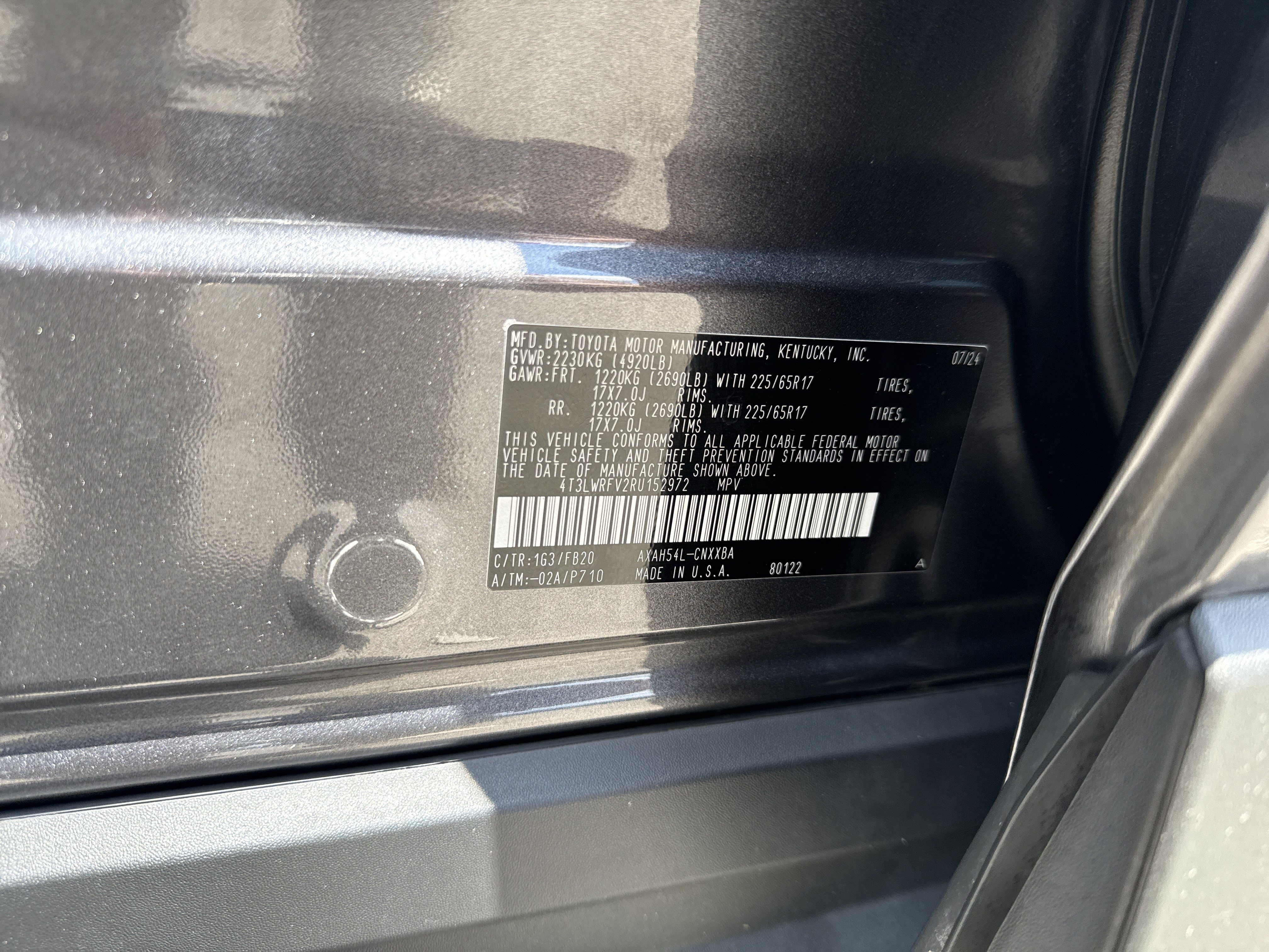 Used 2024 Toyota RAV4 LE AWD/4WD image 31