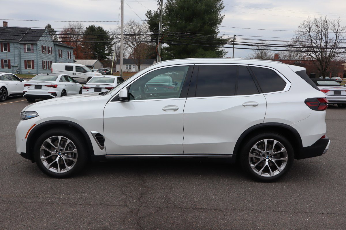 Used 2026 BMW X5 xDrive40i image 8