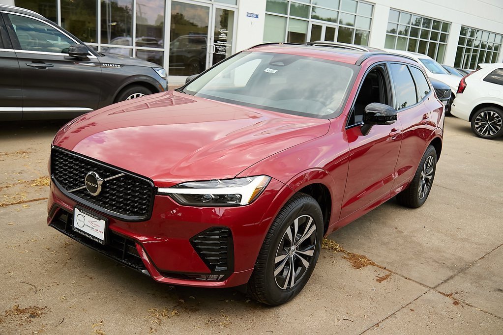 New 2025 Volvo XC60 B5 Core w/ Protection Package Premier image 5