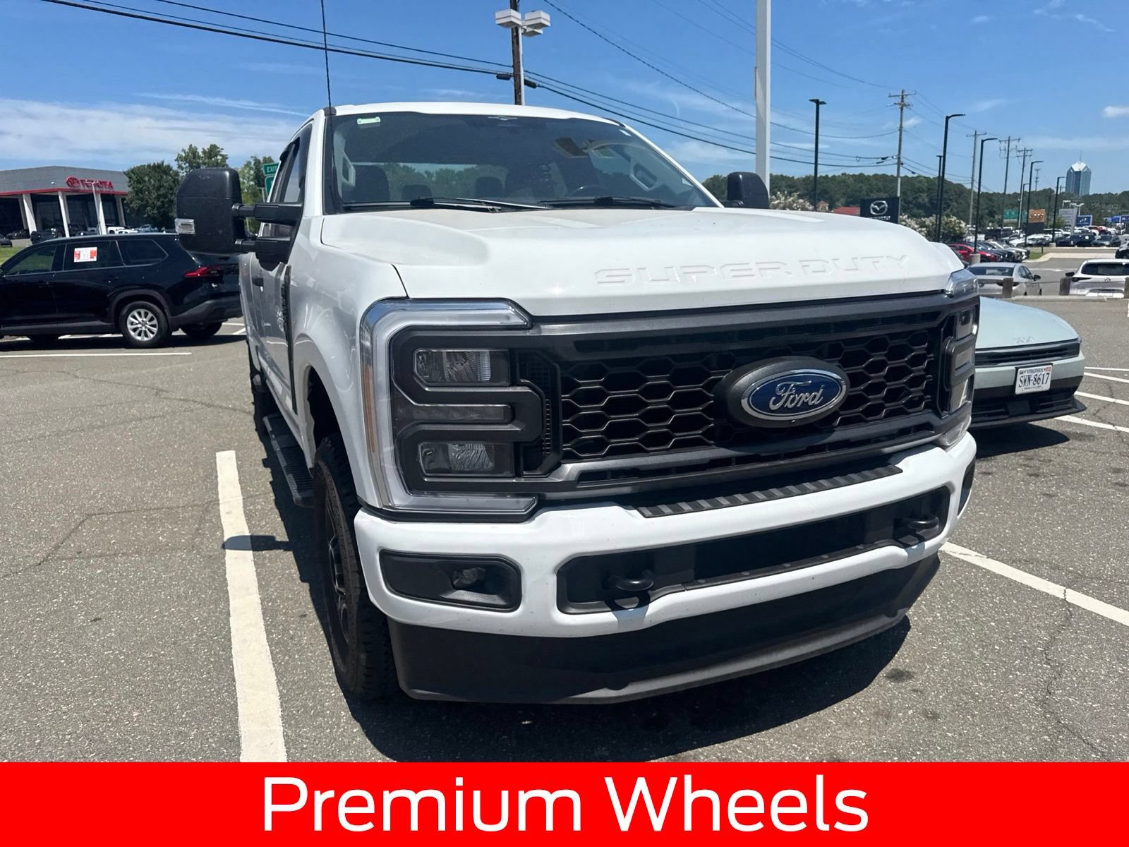 Used 2023 Ford F250 XL w/ STX Appearance Package AWD/4WD image 12