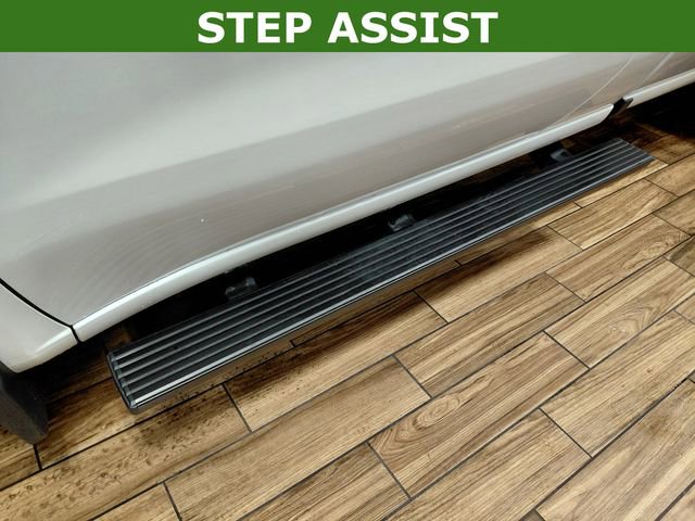 Used 2025 Chevrolet Silverado 1500 W/T w/ WT Value Package image 4