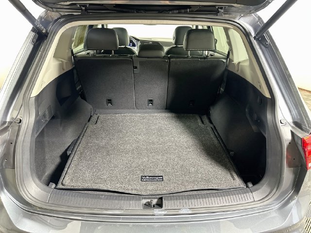 Certified 2024 Volkswagen Tiguan SE AWD/4WD image 27