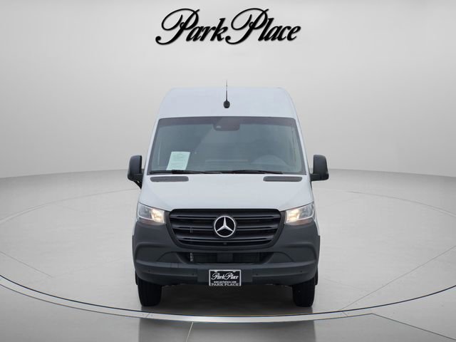 Used 2024 Mercedes-Benz Sprinter 3500 image 7