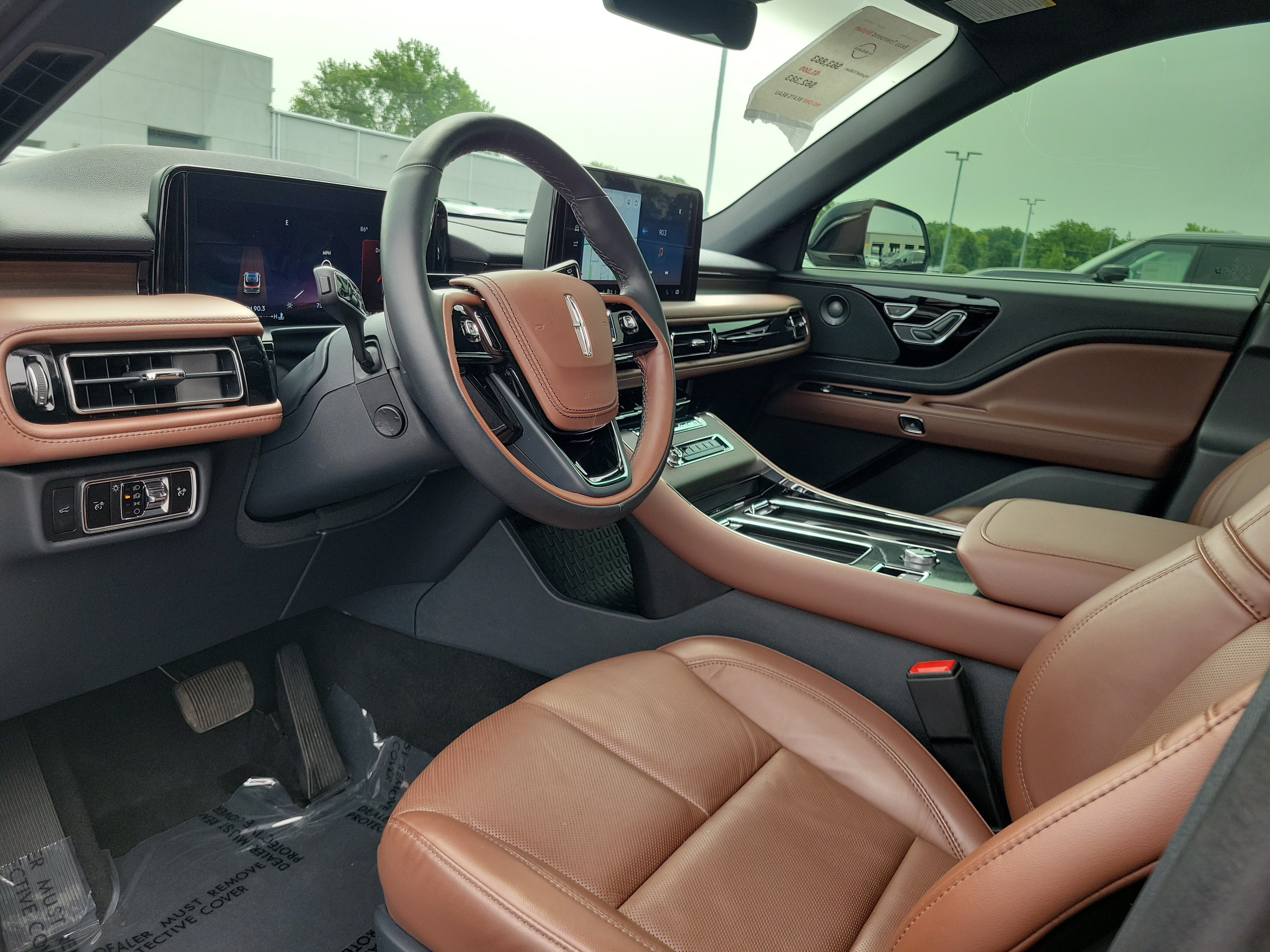 Used 2025 Lincoln Aviator Reserve w/ Illumination Package AWD/4WD image 19