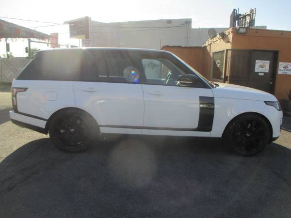 Used 2020 Land Rover Range Rover HSE AWD/4WD image 3