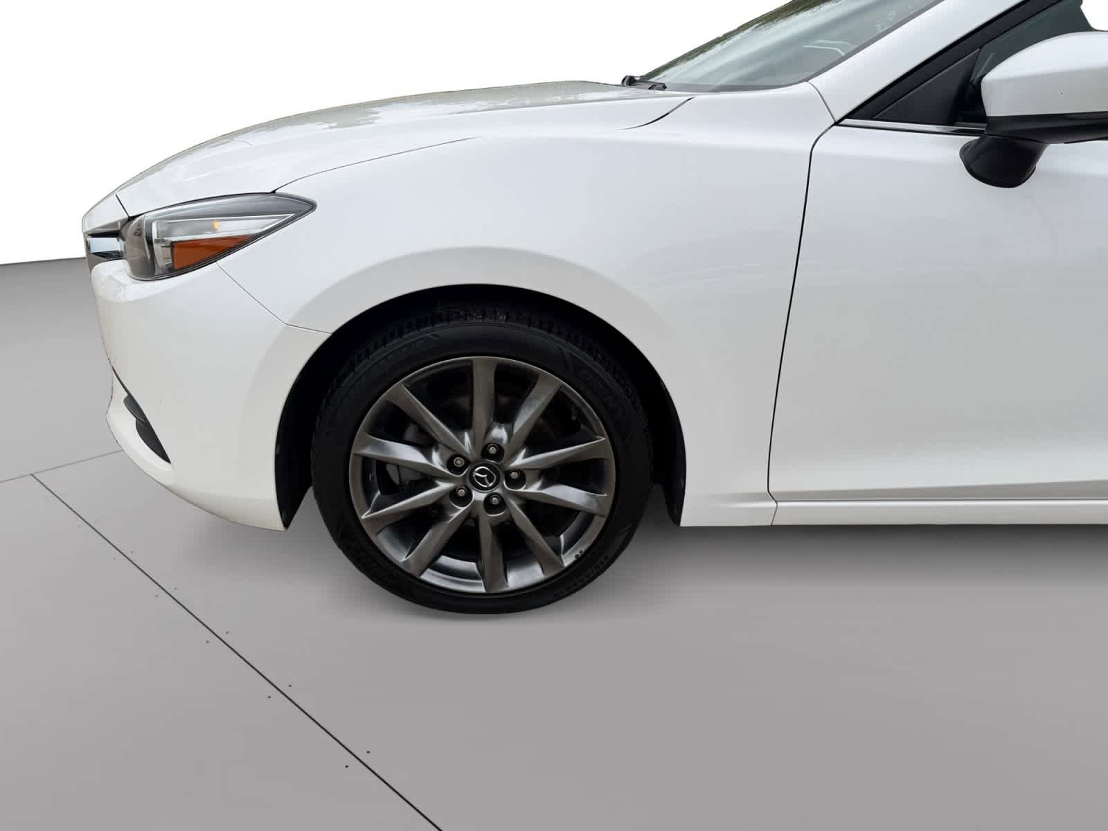 Used 2018 MAZDA MAZDA3 Touring FWD image 19