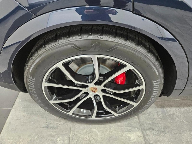 New 2026 Porsche Cayenne S image 8