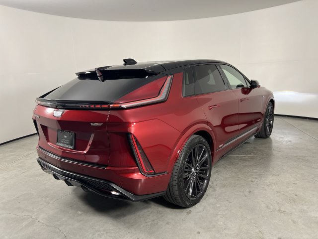 Used 2026 Cadillac Lyriq V w/ LPO, Floor Liner Package AWD/4WD image 8