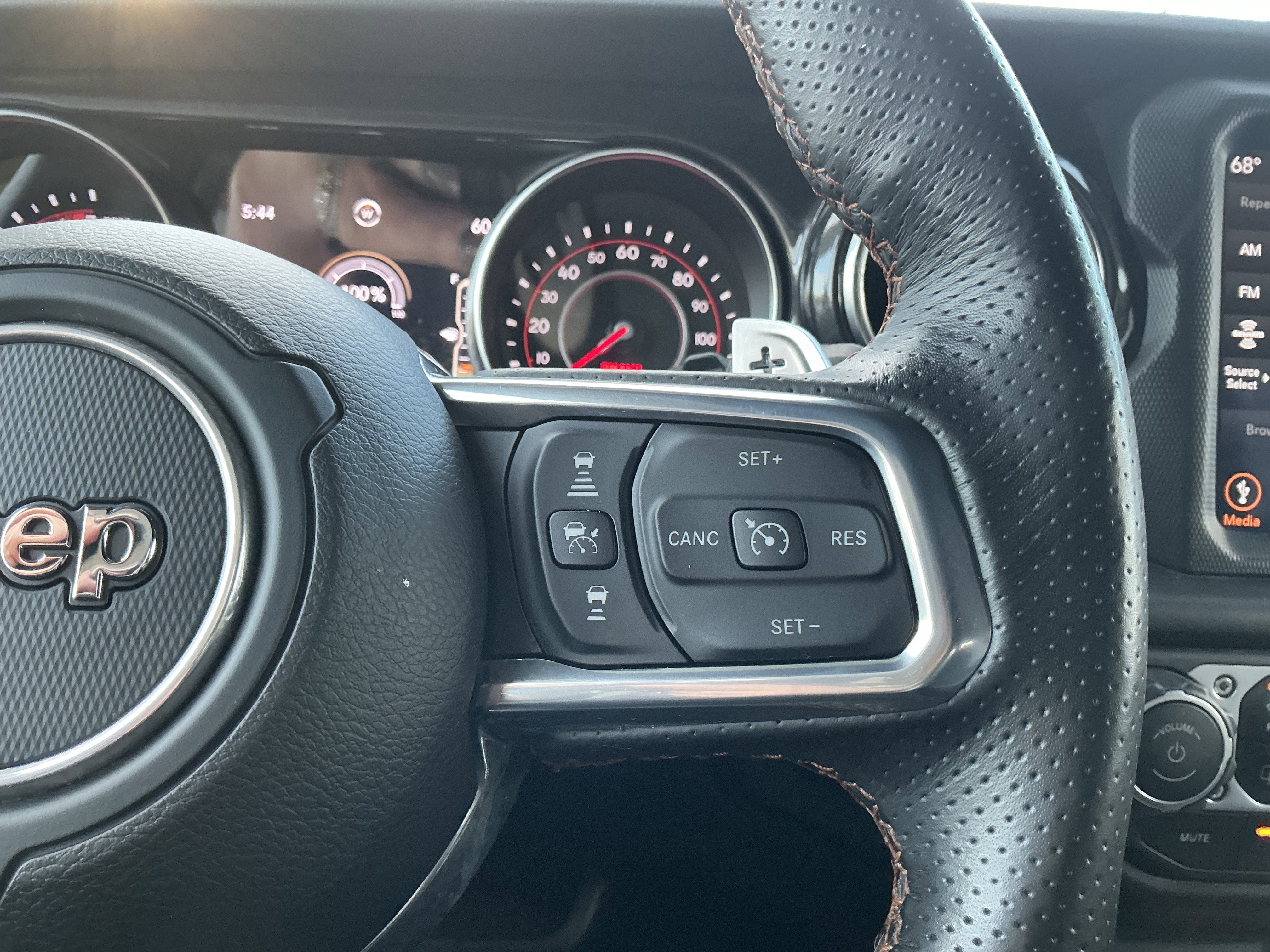 Used 2022 Jeep Wrangler Unlimited Rubicon w/ Trailer Tow Package image 21