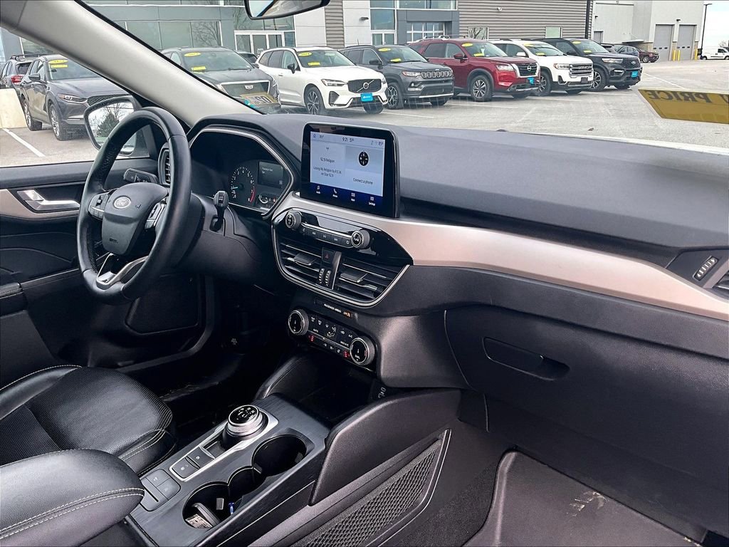 Used 2022 Ford Escape SEL image 14