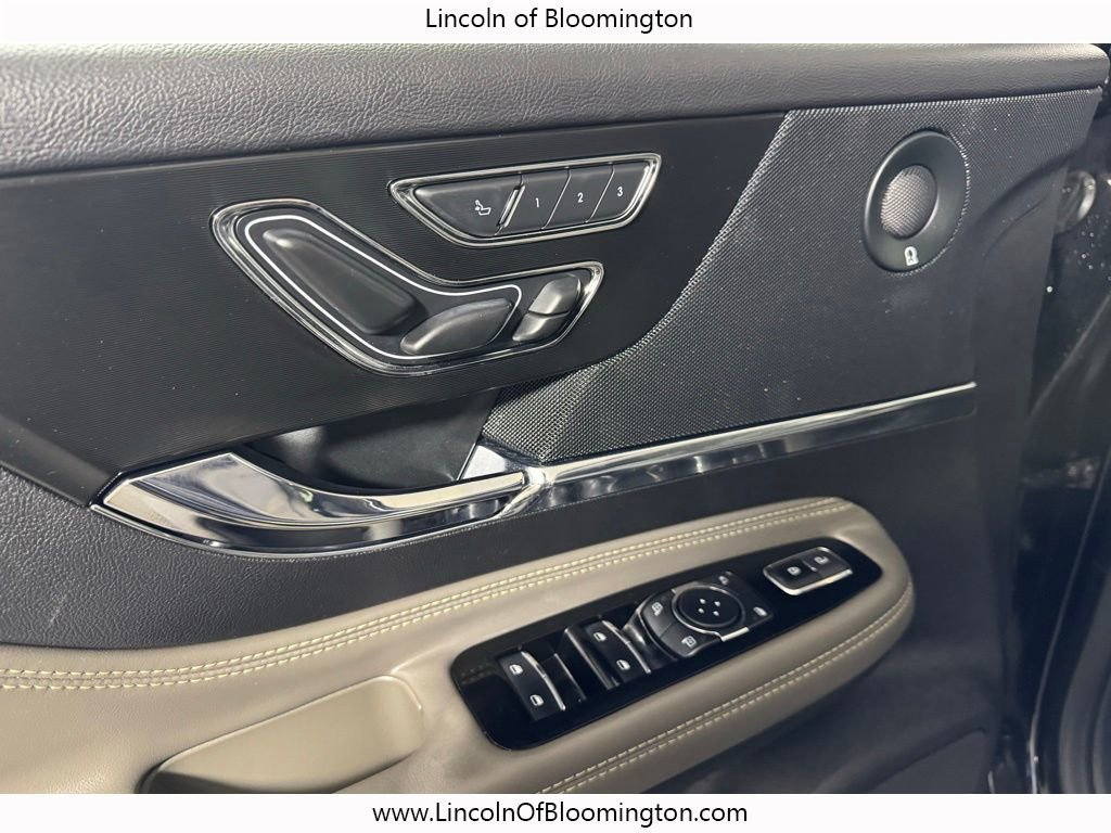 Certified 2023 Lincoln Corsair Reserve w/ Equipment Group 202A image 18