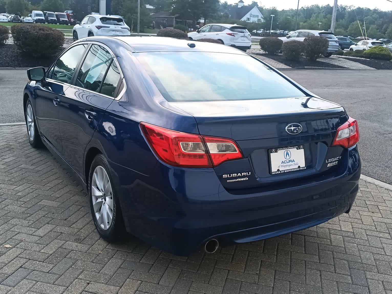 Used 2015 Subaru Legacy 2.5i Premium AWD/4WD image 3