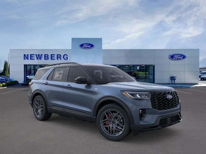 New 2025 Ford Explorer ST-Line w/ Premium Package