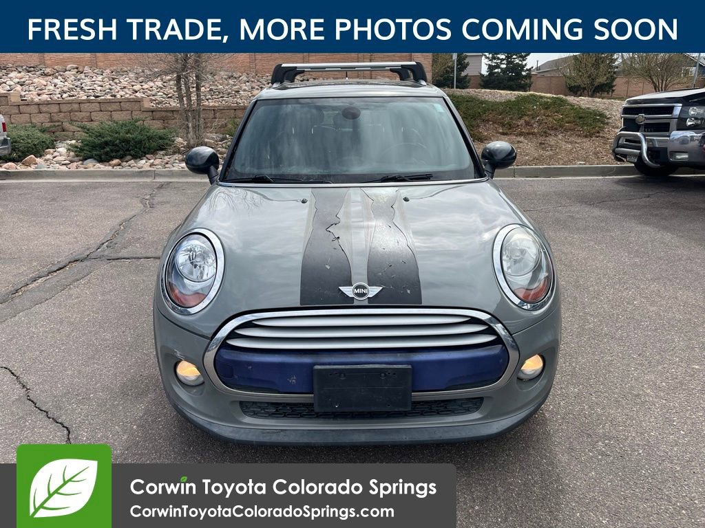 Used 2015 MINI Cooper 4-Door Hardtop image 2