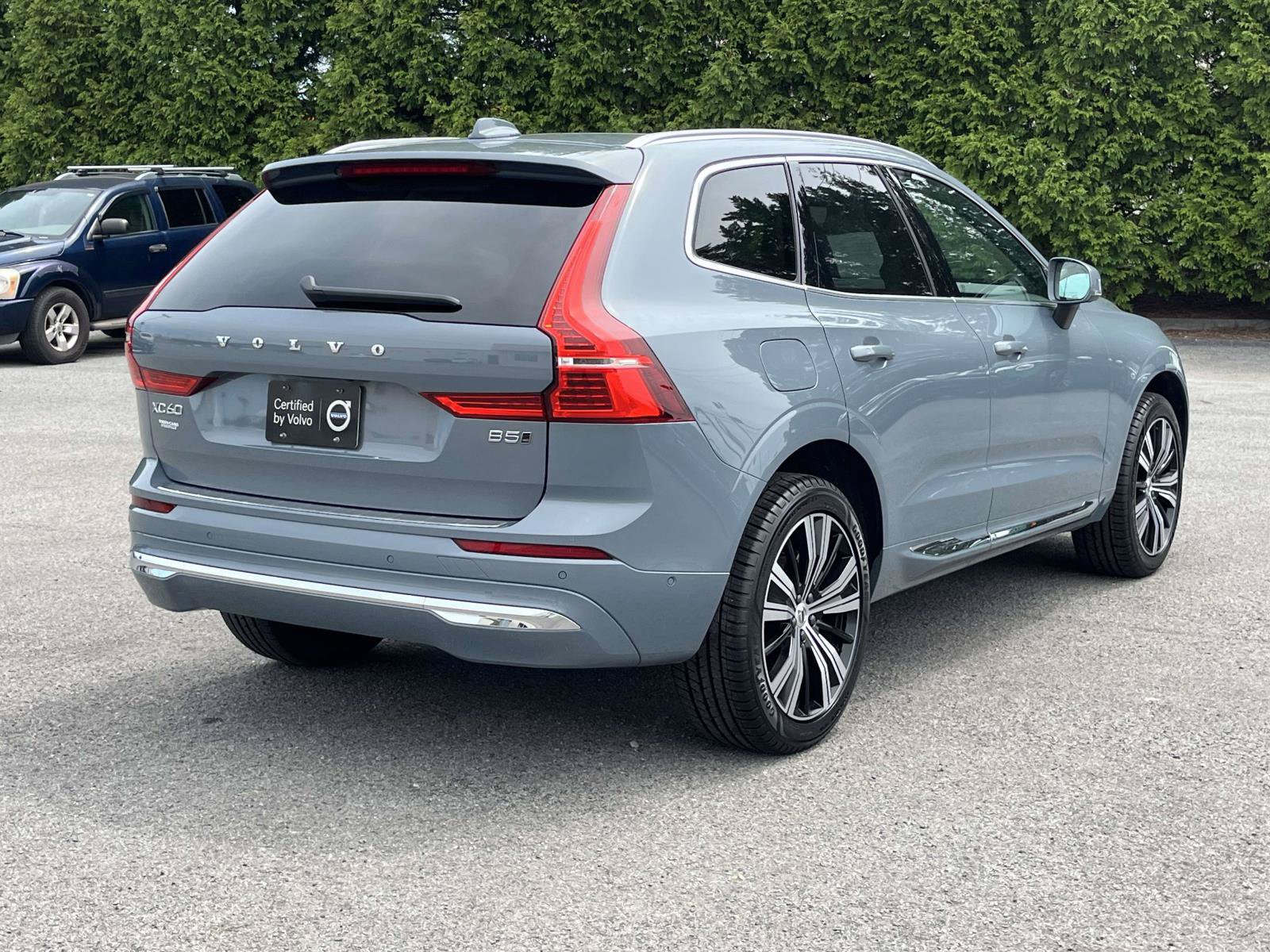 Certified 2023 Volvo XC60 B5 Ultimate w/ Climate Package AWD/4WD image 5