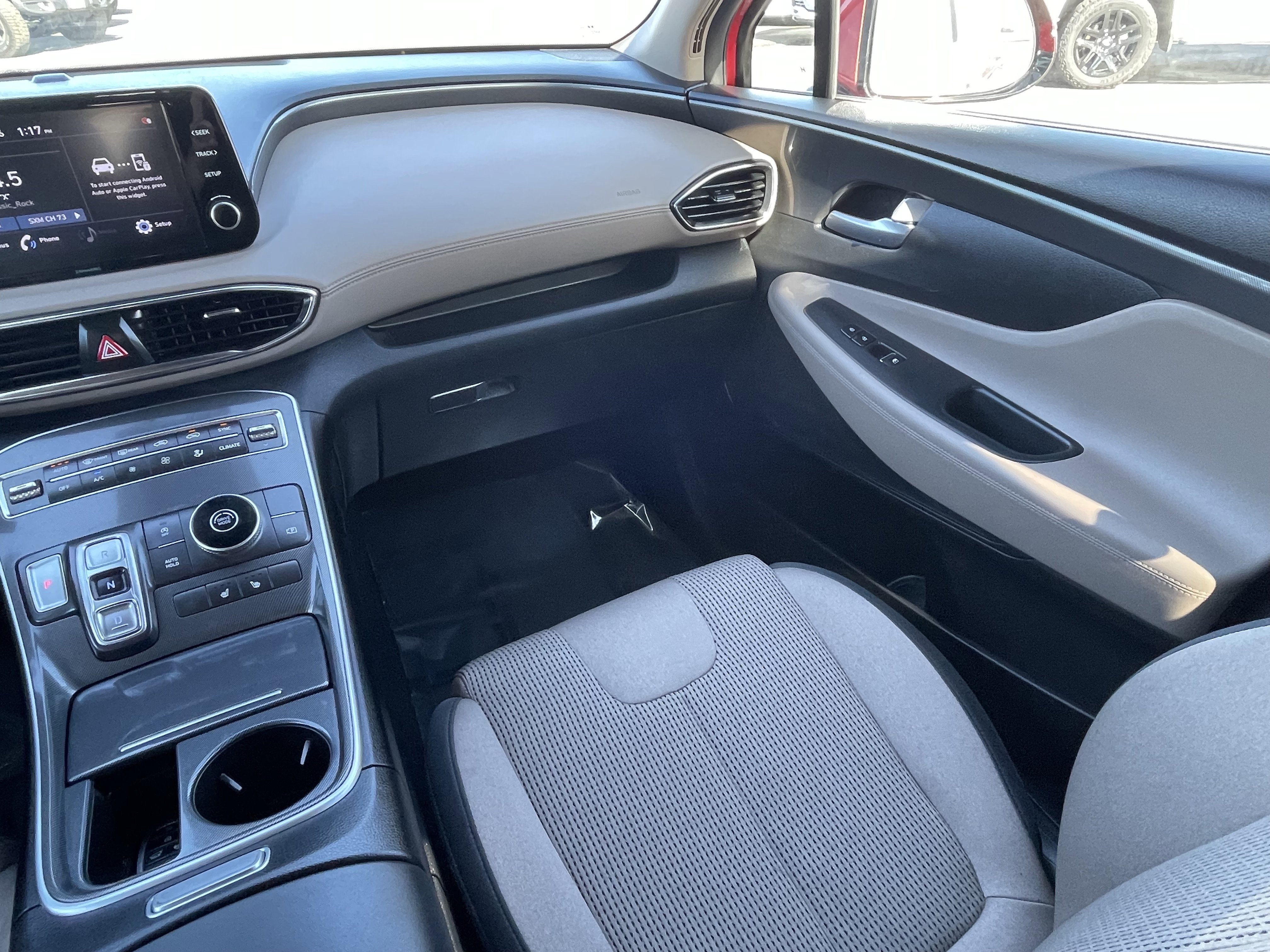 Used 2022 Hyundai Santa Fe SEL w/ Convenience Package image 26