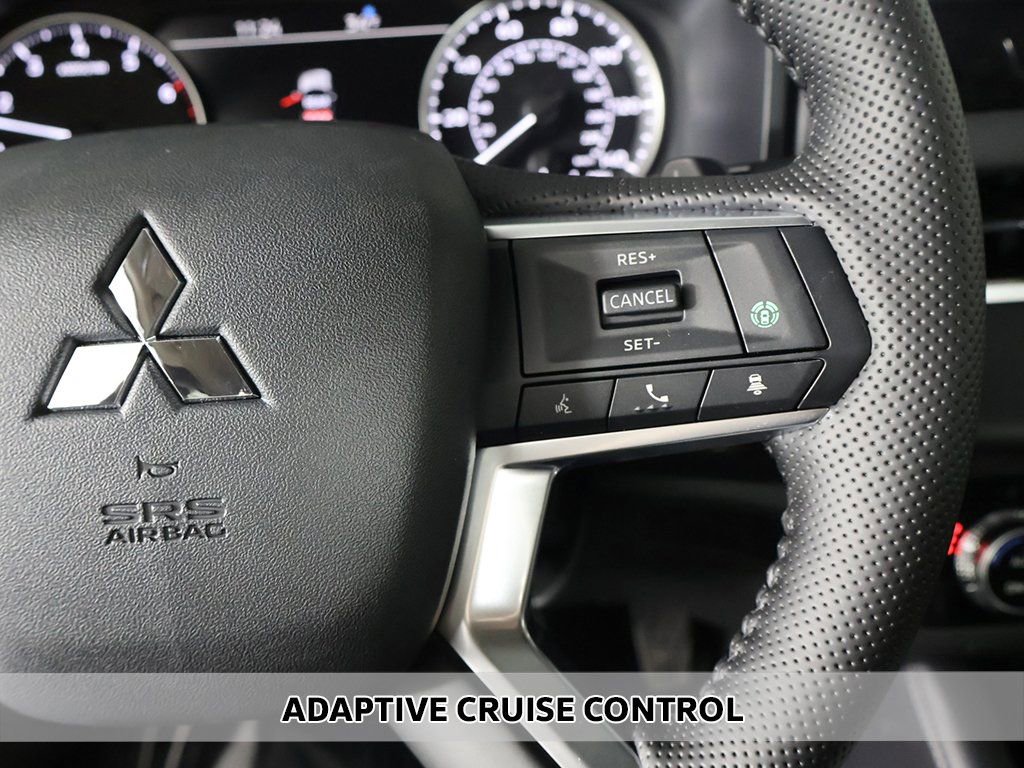 New 2026 Mitsubishi Outlander SE image 5