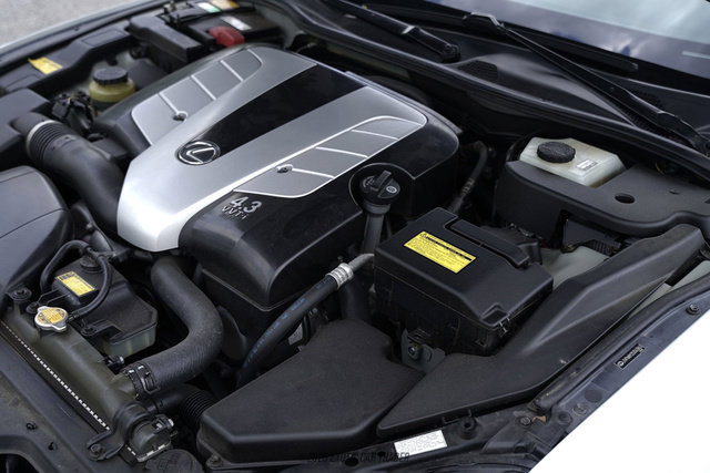 Used 2005 Lexus SC 430 Convertible RWD image 24