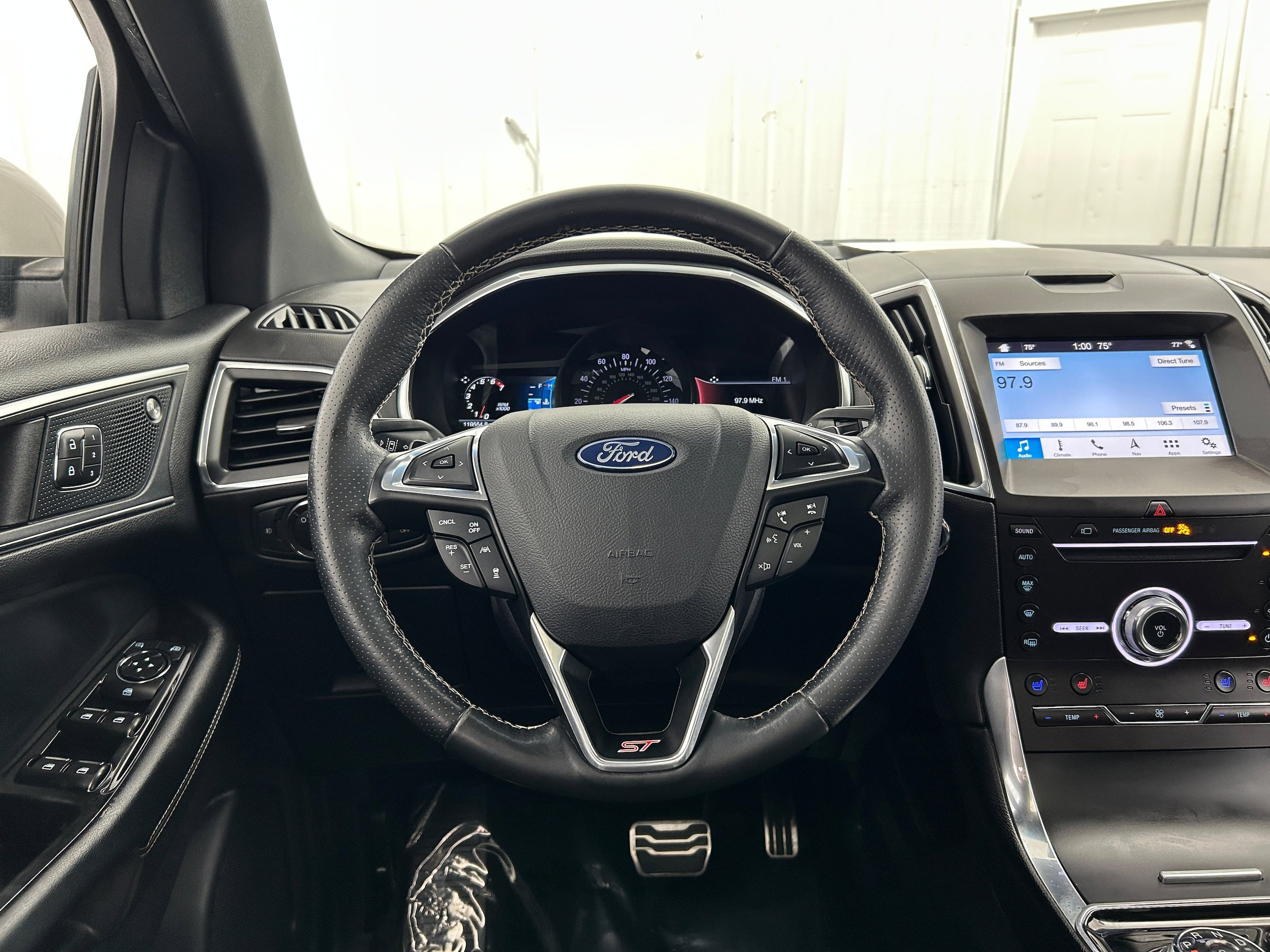 Used 2019 Ford Edge ST w/ Equipment Group 401A AWD/4WD image 14