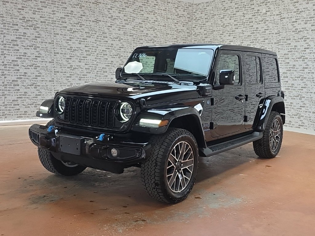 Used 2024 Jeep Wrangler High Altitude image 3