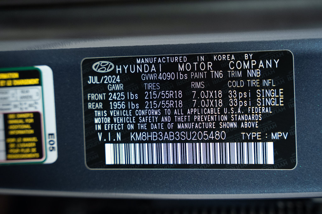 Certified 2025 Hyundai Kona SEL FWD image 39