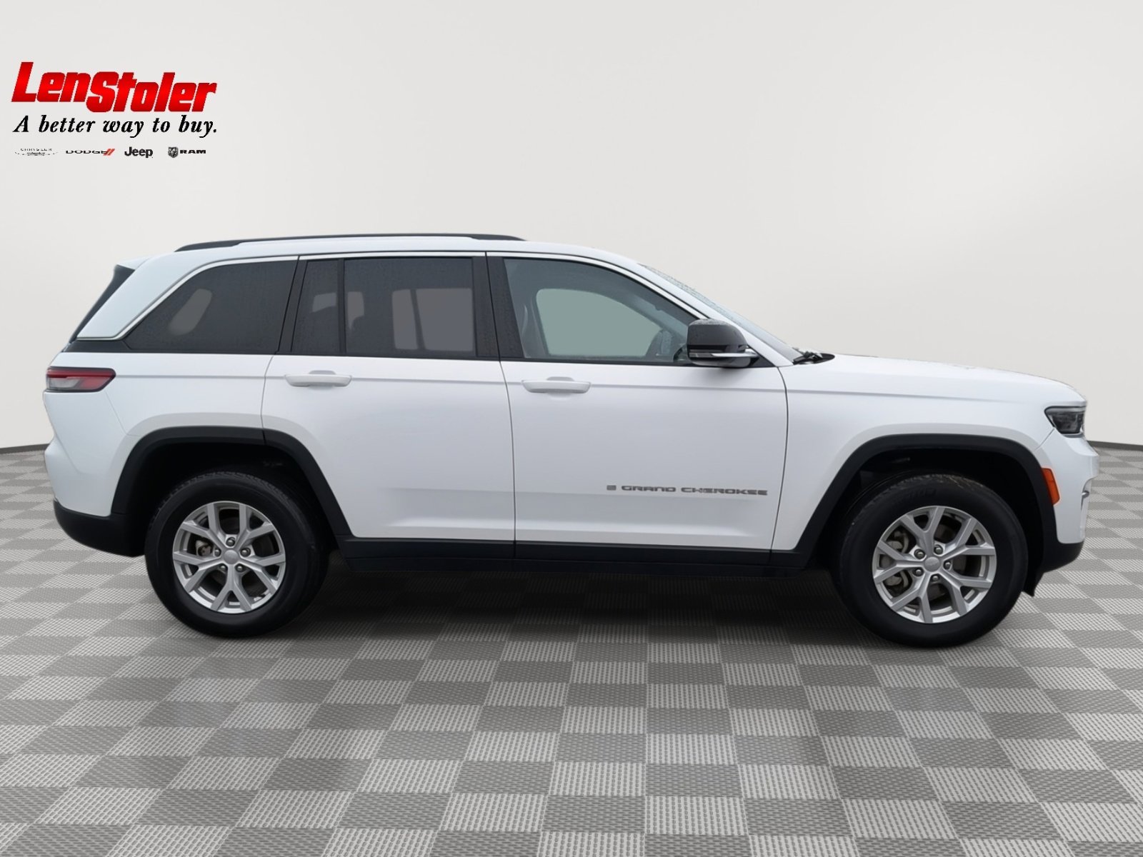 Used 2024 Jeep Grand Cherokee Limited image 6