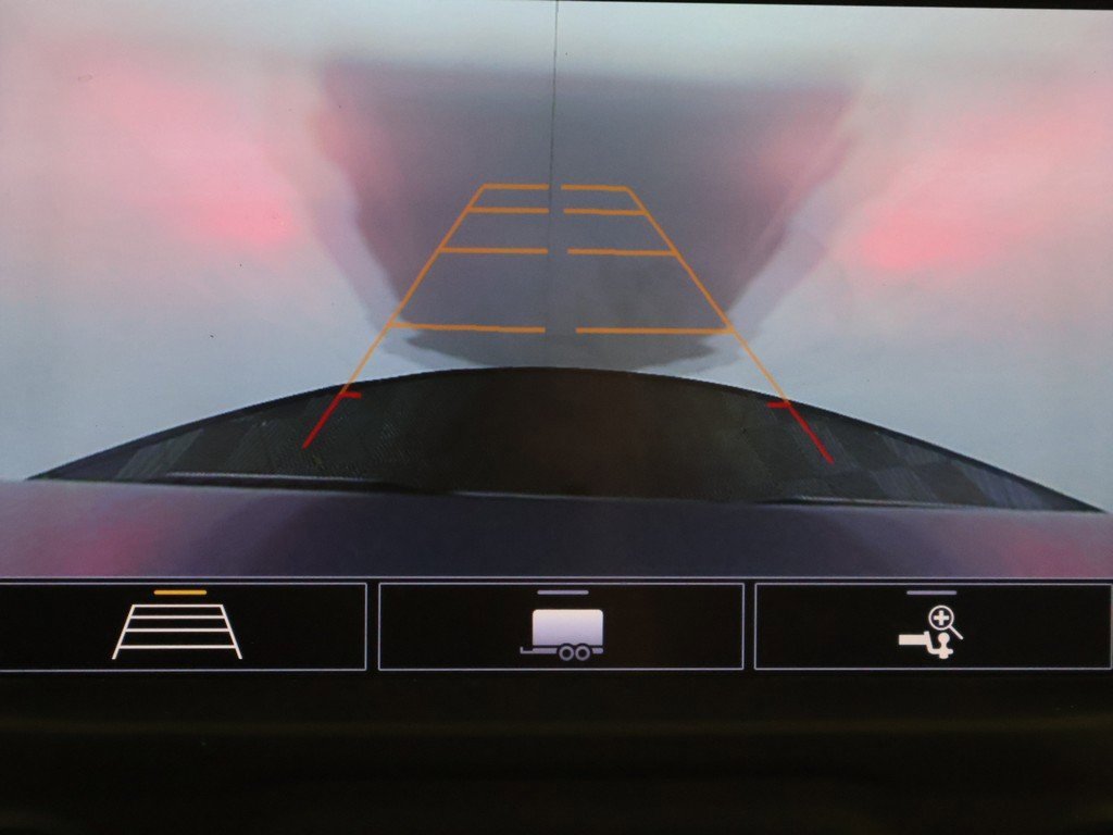 Used 2020 Chevrolet Silverado 1500 LTZ w/ LTZ Convenience Package image 39