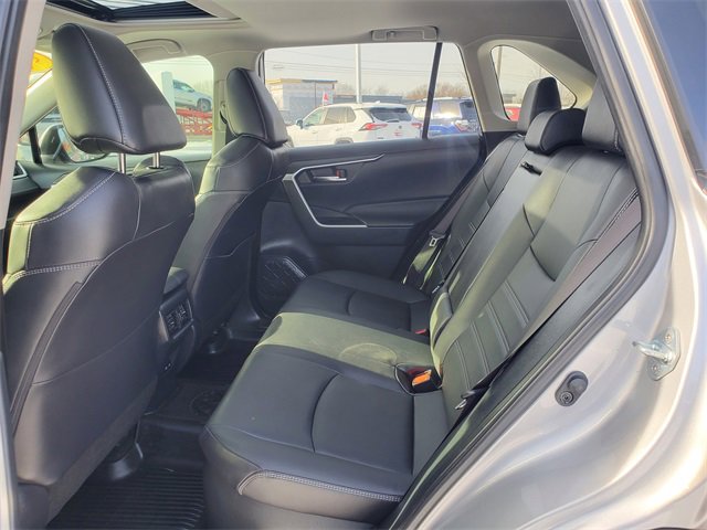 Used 2023 Toyota RAV4 XLE Premium image 8